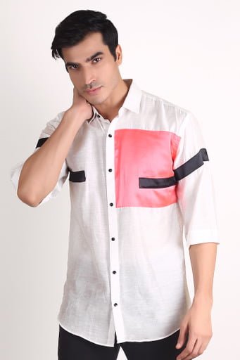 Triene men’s experimental wear white shirt with pink patch
